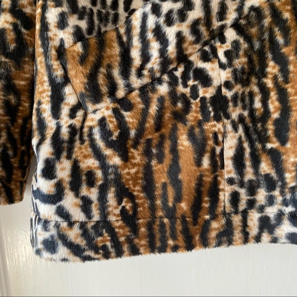 Cheetah Leopard Fitted Faux Fur Jacket NWOT - Picture 4 of 7